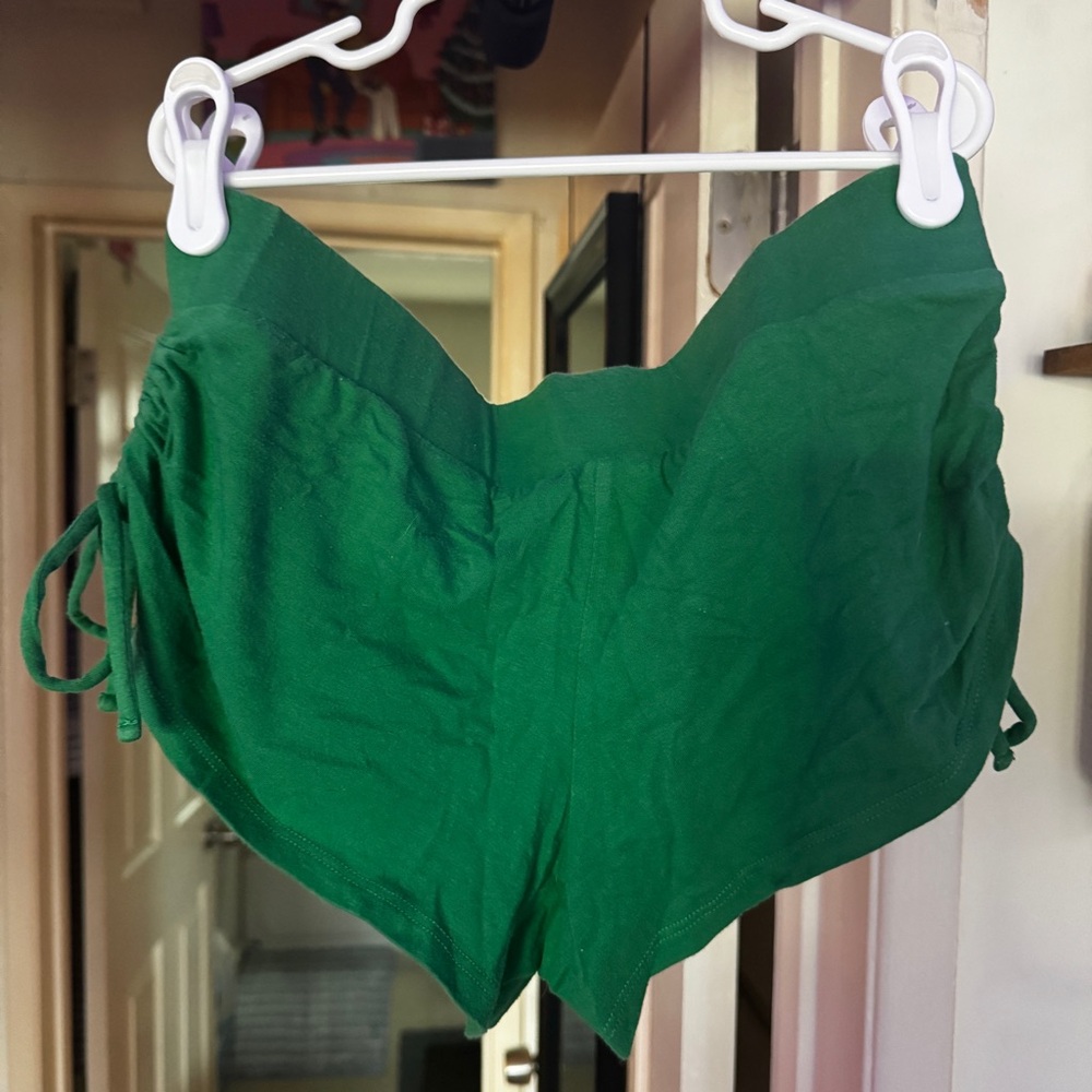 Women’s Kelly Green Shorts - Picture 2 of 6
